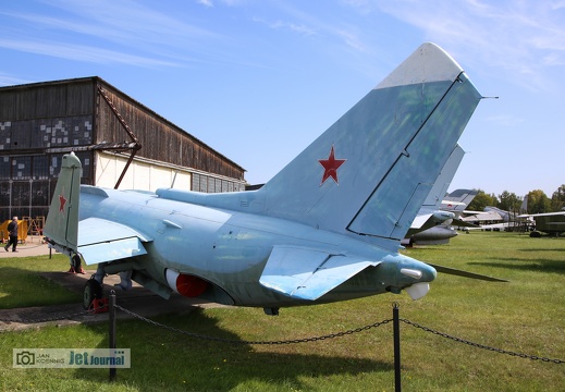38 gelb, Jak-38M, ex. 11 gelb, Heckansicht
