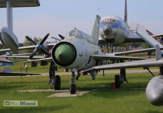 48 blau, MiG-21bis