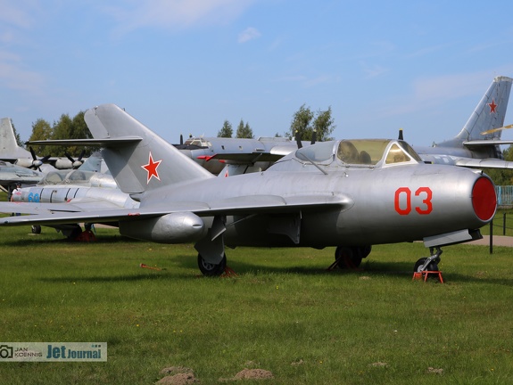 03 rot, MiG-15UTI (просмотров: 2471) 03 rot, MiG-15UTI