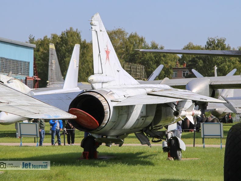 231 blau (233 blau), MiG-23 Prototyp (2667 Besuche) Dritter MiG-23 Prototyp, Original 233 blau, Erzeugnis 23-11-3 231 blau (233 blau), MiG-23 Prototyp