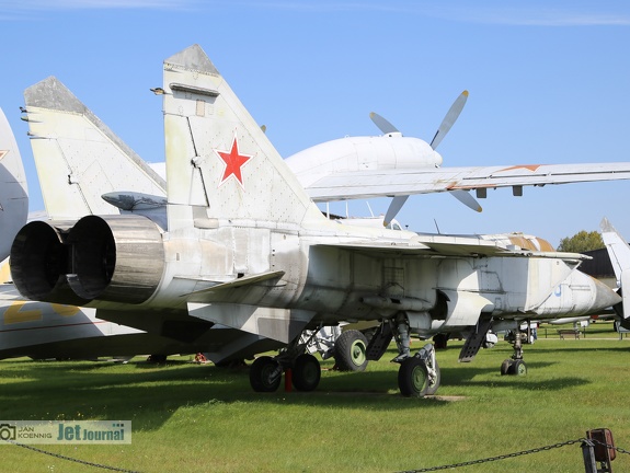 96 blau, MiG-31