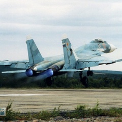 67 rot, Su-33, Russische Marine (1844 návštěv) Analogfoto, ca. 2003. Aufnahmeort (wahrscheinlich) Severomorsk 3. Die Bilderserie der Russischen Mar... 67 rot, Su-33, Russische Marine