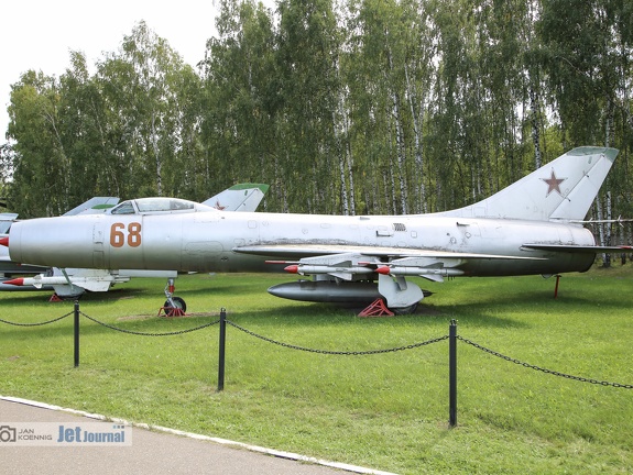 68 rot, Su-9 (2237 Besuche) 68 rot, Su-9