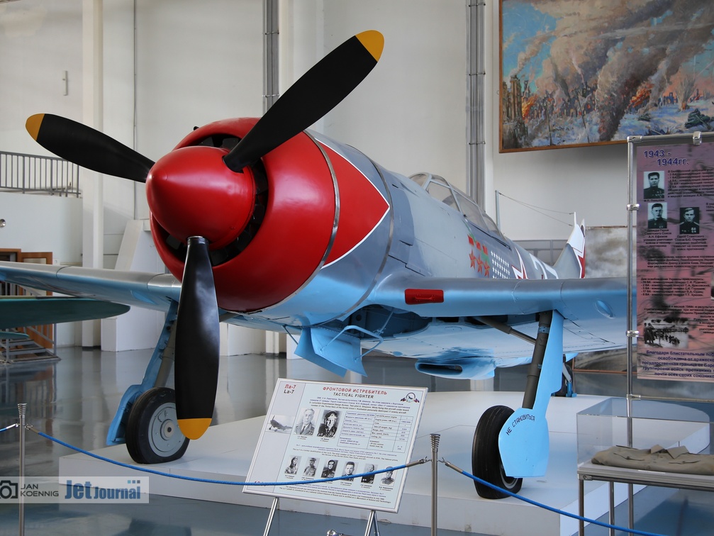 Lawotschkin La-7 (просмотров: 3032) Lawotschkin La-7