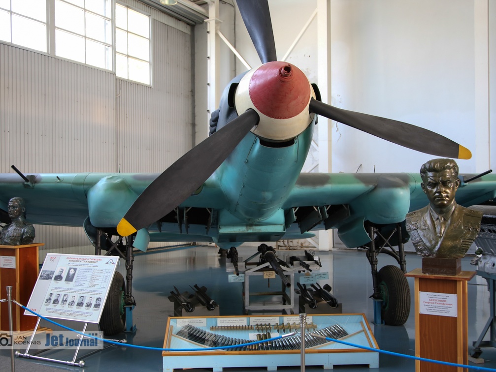 Iljuschin Il-2m3 (просмотров: 3232) Iljuschin Il-2m3