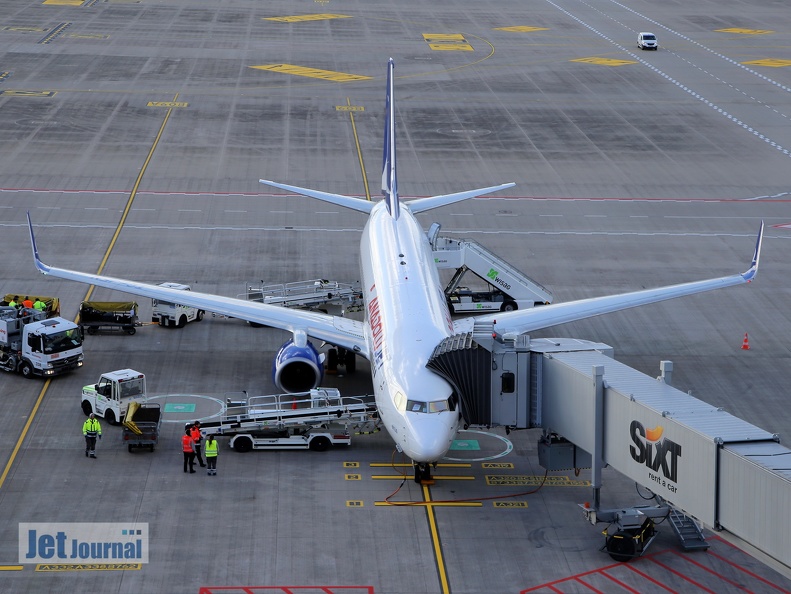 TC-JFM, Boeing 737-8F2, Turkish Airlines