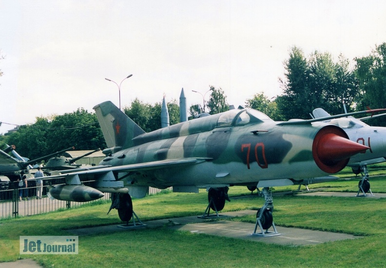 mig21sm-70-zentr2001ana-12c.jpg