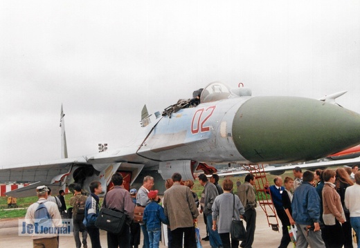 02 rot, Su-27, LII Gromow