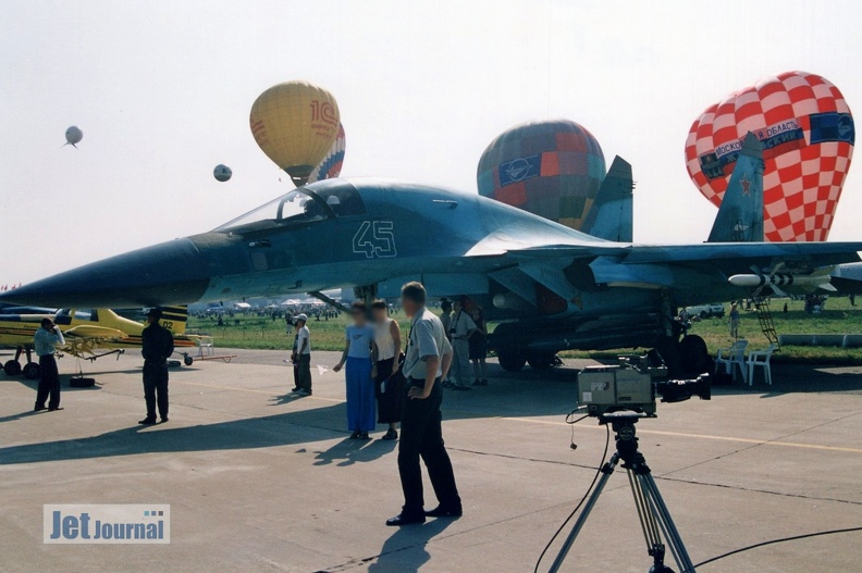 su34-45-2001ana-2-12c.jpg