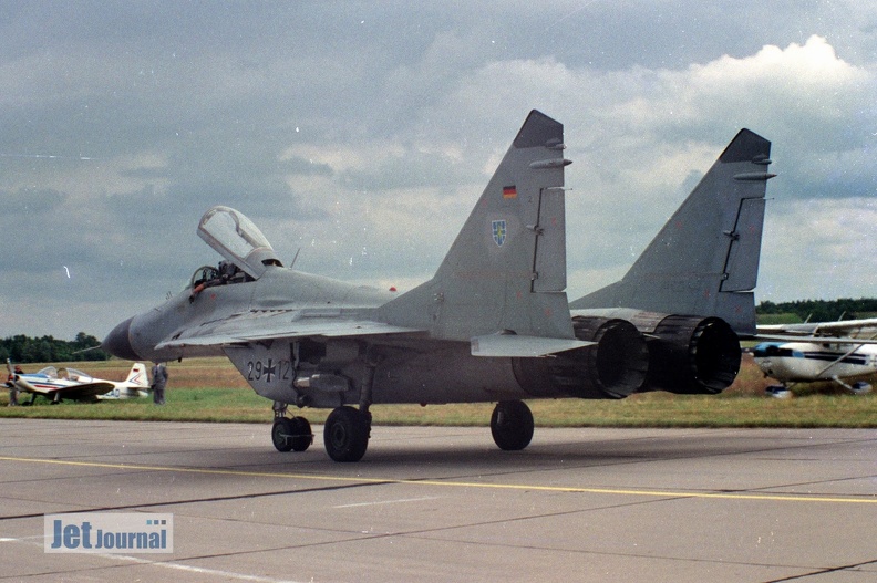 mig29-2912-1997ana-12c.jpg