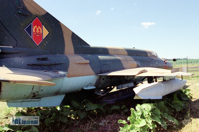 mig21m-560-1998ana-6-12c.jpg