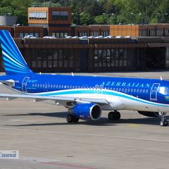 4K-AZ77, Airbus A320-214, Azerbaijan Airlines