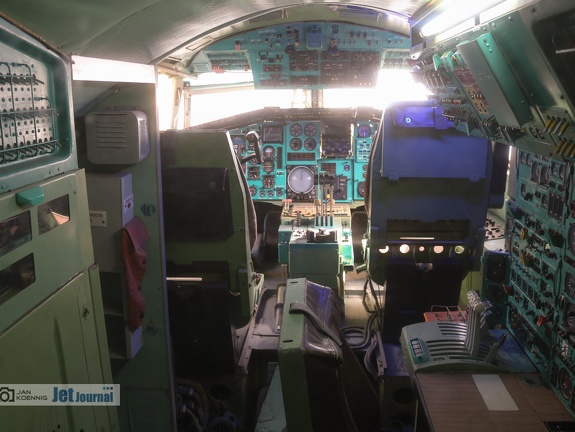 CCCP-77112, Tu-144D, Aeroflot, Cockpit (2053 visitas) CCCP-77112, Tu-144D, Aeroflot, Cockpit