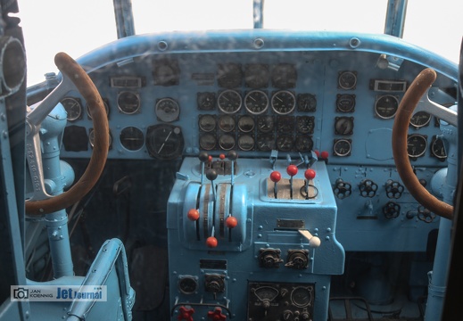 D-2527 fake, D-CIAL, CASA-352L / Ju-52, Cockpit