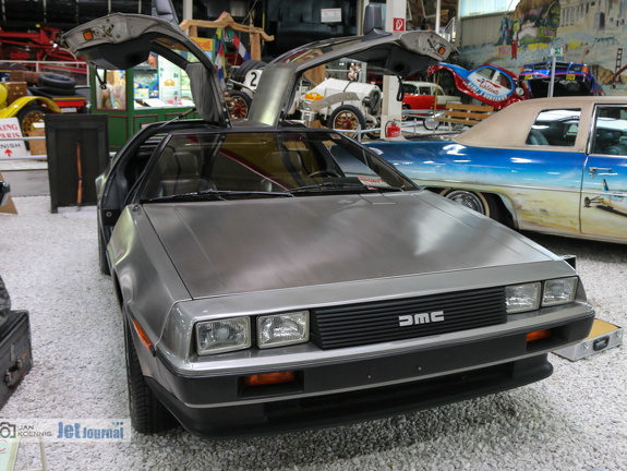 DeLorean DMC-12