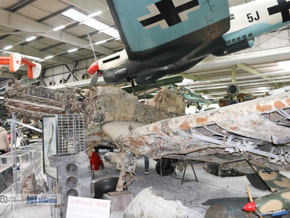 Ju-87B-2 Wrack (1726 odwiedzin) Unterwasserwrack im Bergungszustand Ju-87B-2 Wrack