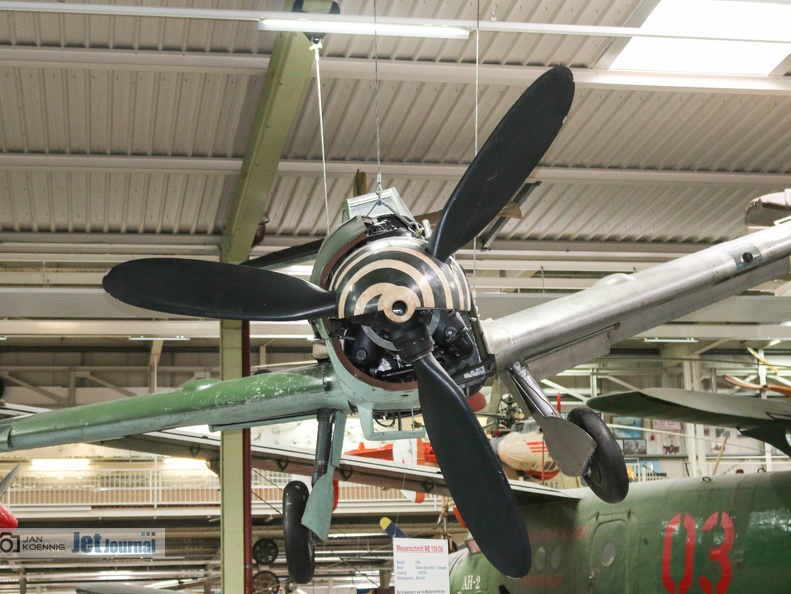 4 gelb, Bf-109G-6 / H.A. HA-1112-M-1-L (1762 Besuche) HA-1112-M1-L , umgebaut zur Bf-109G-6 bzw. Bf-109G-10, als gelbe 4 ausgestellt. 4 gelb, Bf-109G-6 / H.A. HA-1112-M-1-L