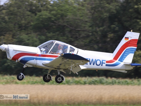 D-EWOF, Zlin Z-42MU (1629 Besuche) D-EWOF, Zlin Z-42MU