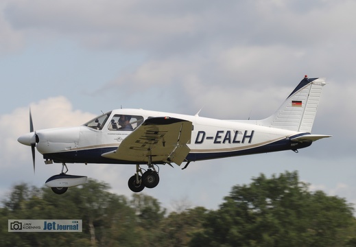 D-EALH, Piper PA-28-180
