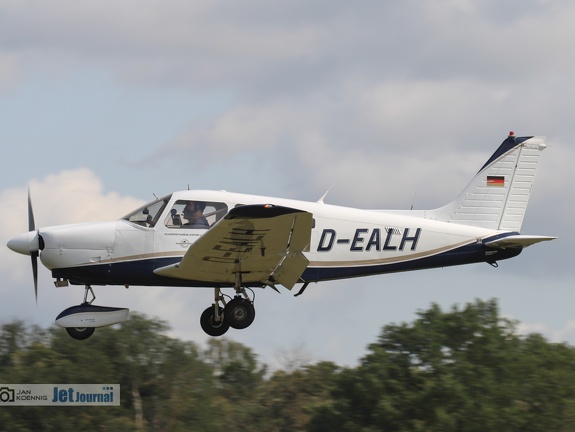 D-EALH, Piper PA-28-180 (1835 visitas) D-EALH, Piper PA-28-180