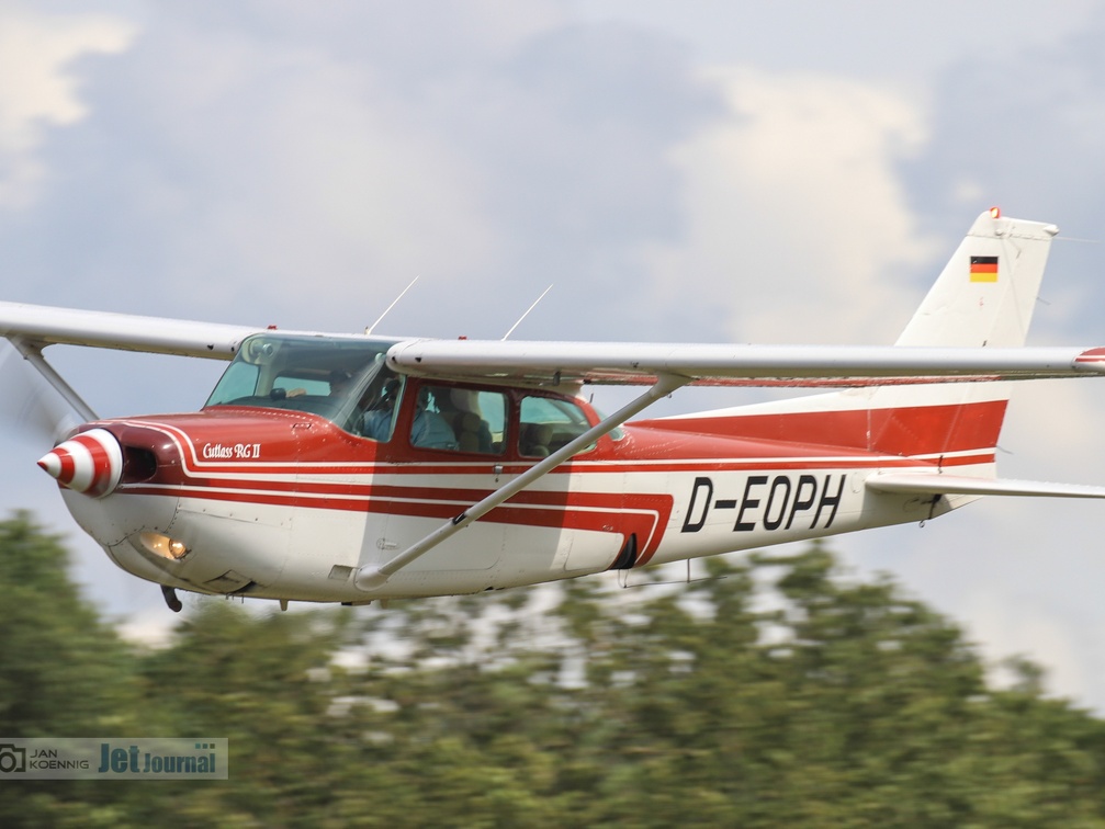 D-EOPH, Cessna 172RG Cutlass RG (1701 odwiedzin) D-EOPH, Cessna 172RG Cutlass RG