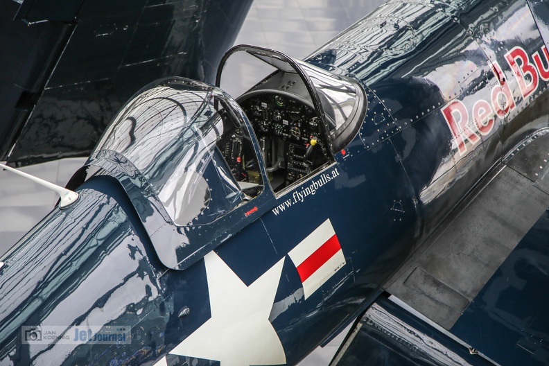 oeeas-f4u-corsair-sb2022-2-15c.jpg