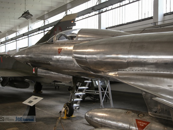 D-1256, HAL HF-24 Marut (1781 visingar) D-1256, HAL HF-24 Marut