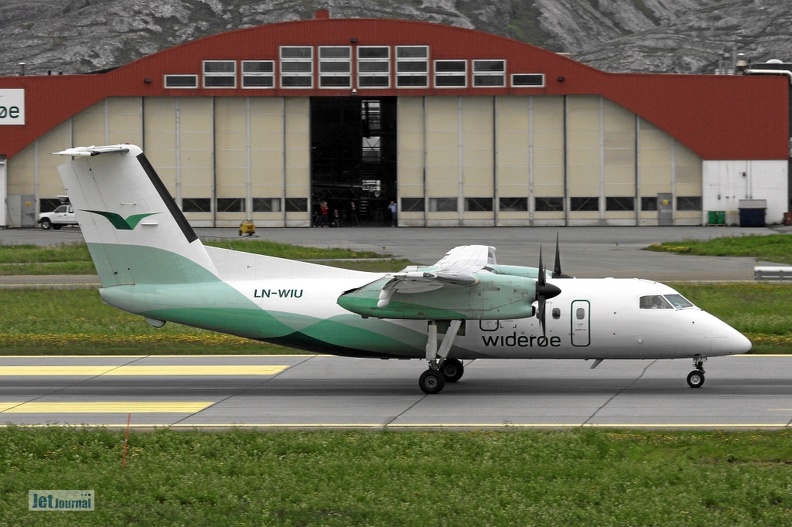 LN-WIU DHC-8 102A WF WIF.jpg