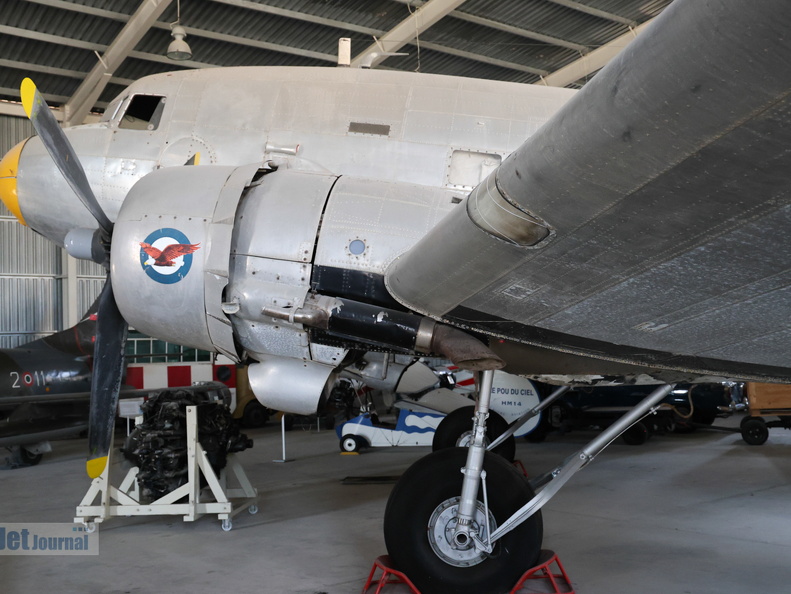 Douglas Dakota IV, 44-76601 (746 Besuche) Das Flugzeug ist noch unrestauriert und soll als G-AMPT restauriert werden. Douglas Dakota IV, 44-76601