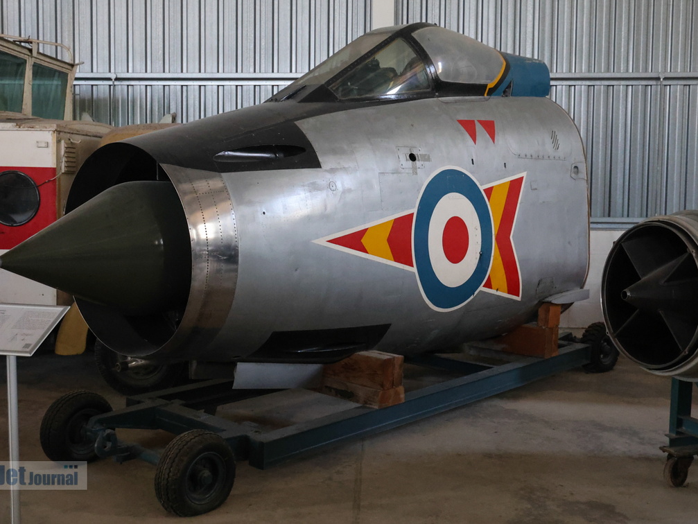 Bugsektion English Electric Lightning F.2, ex. XN768 Royal Air Force