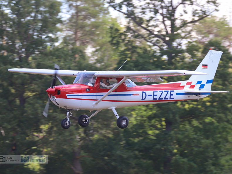 D-EZZE, Reims Cessna FRA-150M (165 Besuche) D-EZZE, Reims Cessna FRA-150M