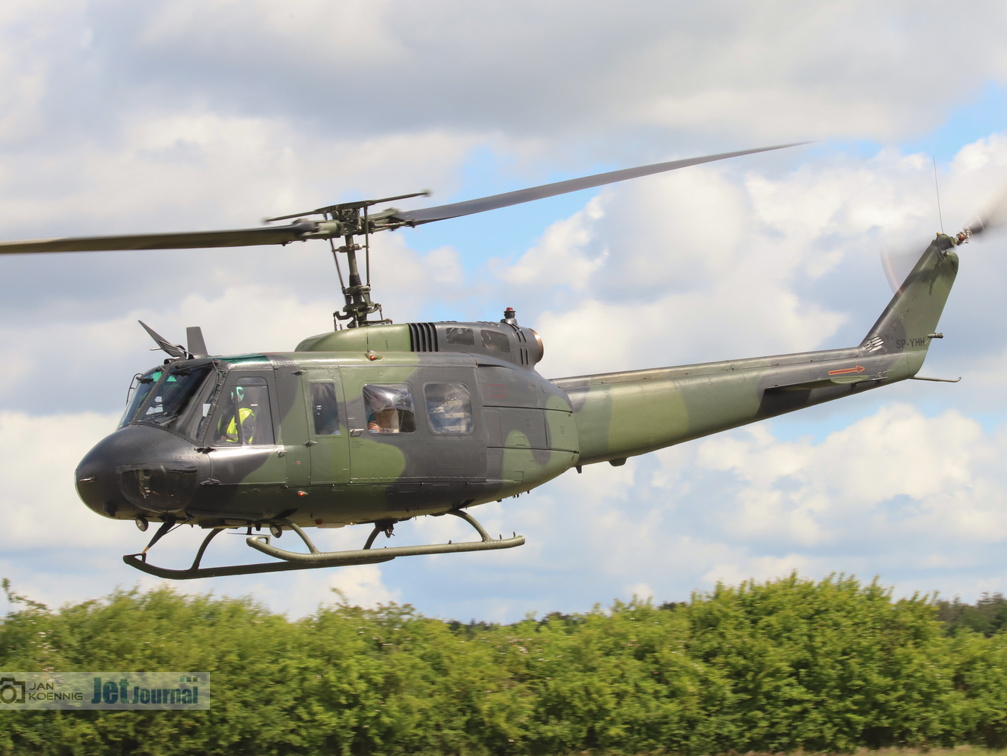 SP-YHH, Bell UH-1D (2385 návštěv) Klicke hier, um die Webseite in einem neuen Fenster zu öffnen SP-YHH, Bell UH-1D