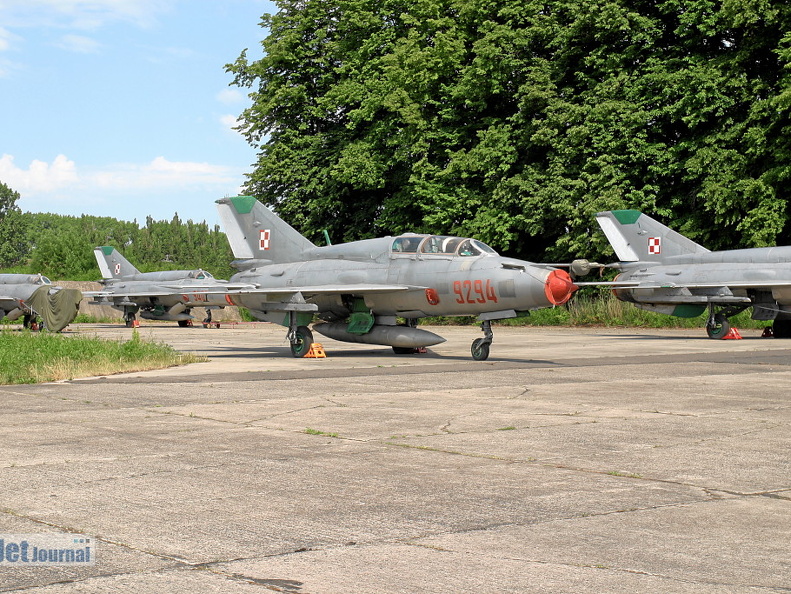 9294 MiG-21UM Malbork (просмотров: 806) 9294 MiG-21UM Malbork
