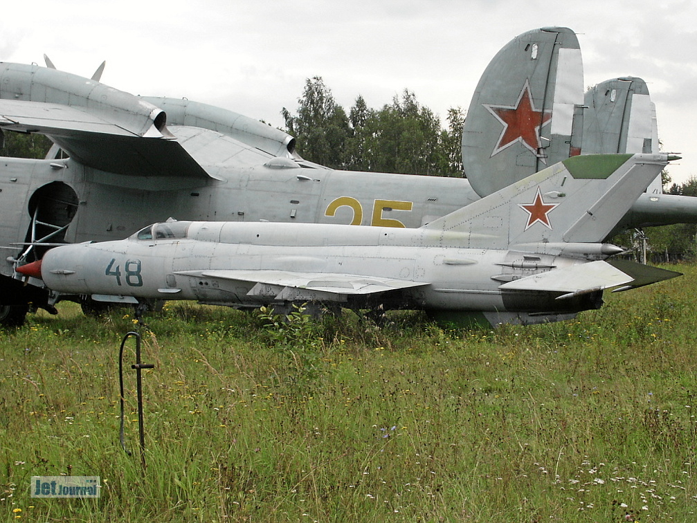 MiG-21bis, 48 blau (2656 Besuche) Monino 2003 MiG-21bis, 48 blau