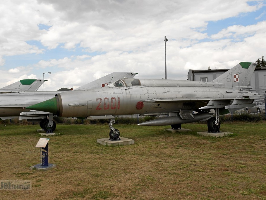 2001 MiG-21M (2515 visingar) 2001 MiG-21M