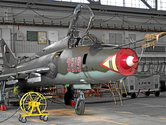 3819 Su-22M-4 40elt (3651 visits) 3819 Su-22M-4 40elt
