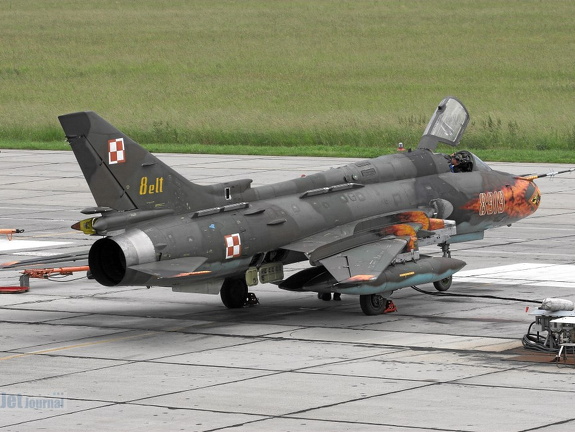 8919 Su-22M-4 8elt (3481 visites) 8919 Su-22M-4 8elt