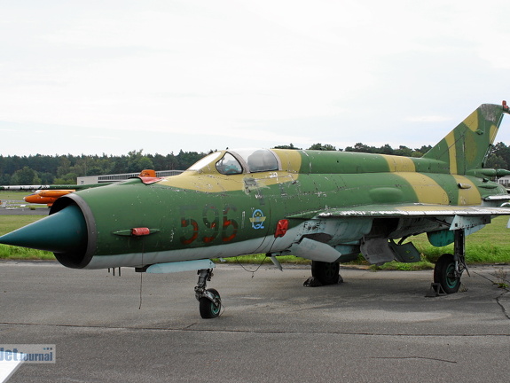 596, MiG-21M (3670 visites) 596, MiG-21M