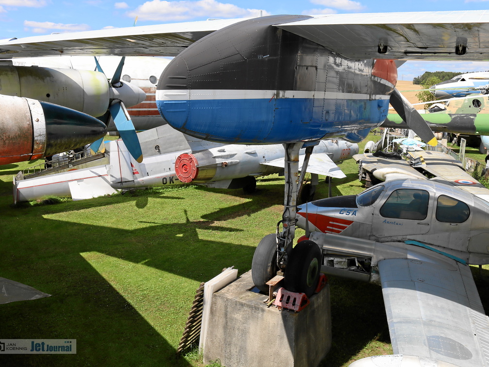 Air Parc Zruc, Special Zone (1848 Besuche) Special Zone, u.a. mit L-200, MiG-21, An-24 Air Parc Zruc, Special Zone