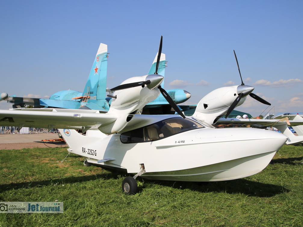 RA-2252G, L-42MSch (3124 Besuche) RA-2252G, L-42MSch