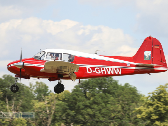 D-GHWW, Piper PA-23 Apache (34 Besuche) D-GHWW, Piper PA-23 Apache