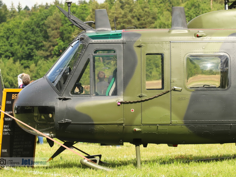D-HUEY, Bell UH-1D, Frontbereich (49 visitas) D-HUEY, Bell UH-1D, Frontbereich